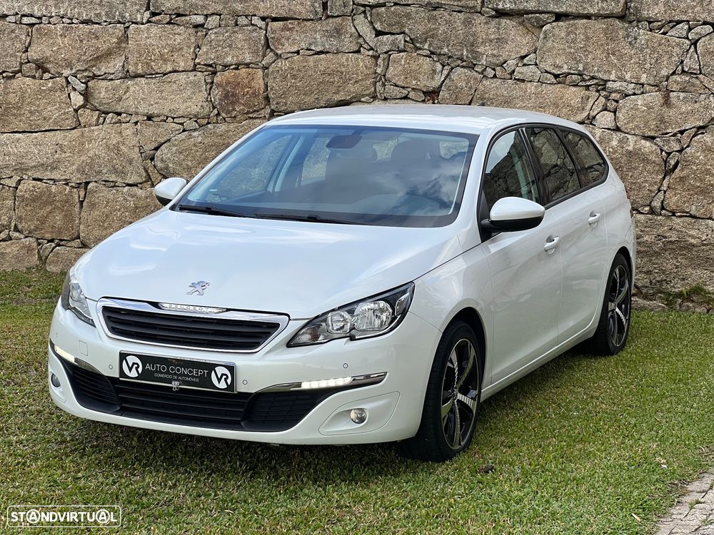 Peugeot 308 1.6 BlueHDi Allure J17 - 25