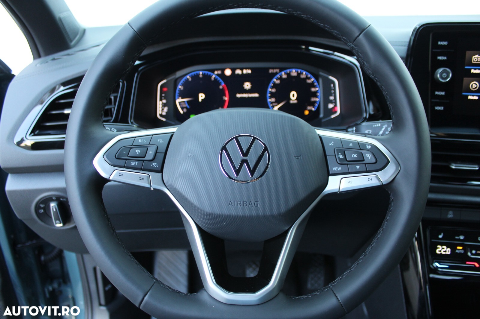 Volkswagen T-ROC 1.5 TSI DSG Style - 14