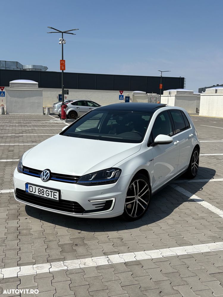 Volkswagen Golf - 13