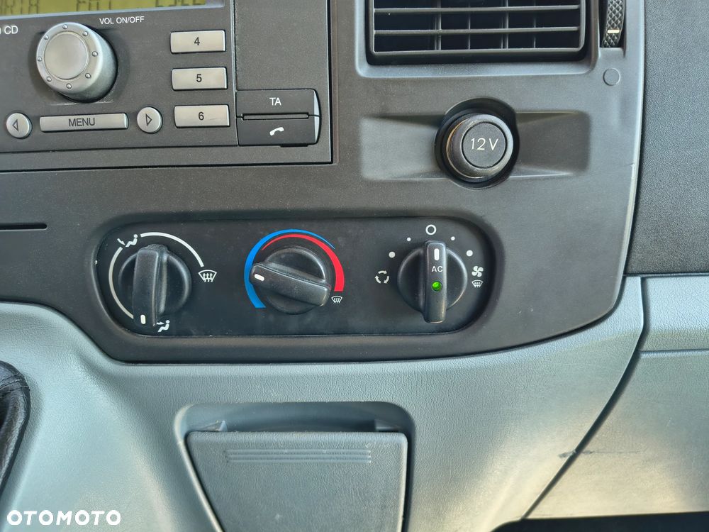Ford Transit - 8