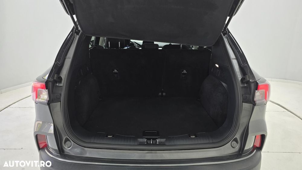 Ford Kuga - 25
