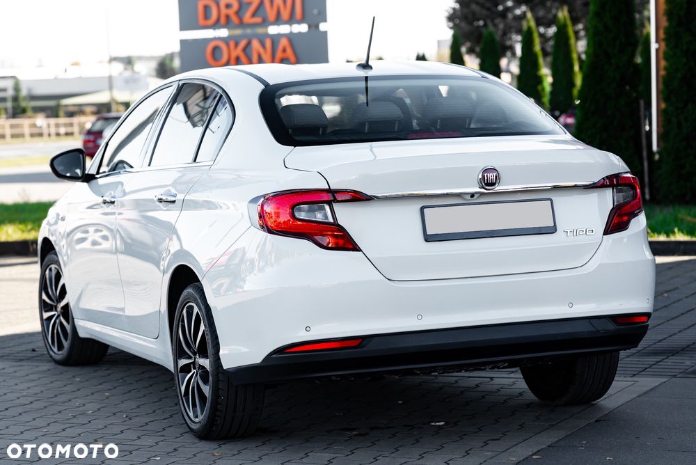 Fiat Tipo 1.6 MultiJet 16v Lounge - 9