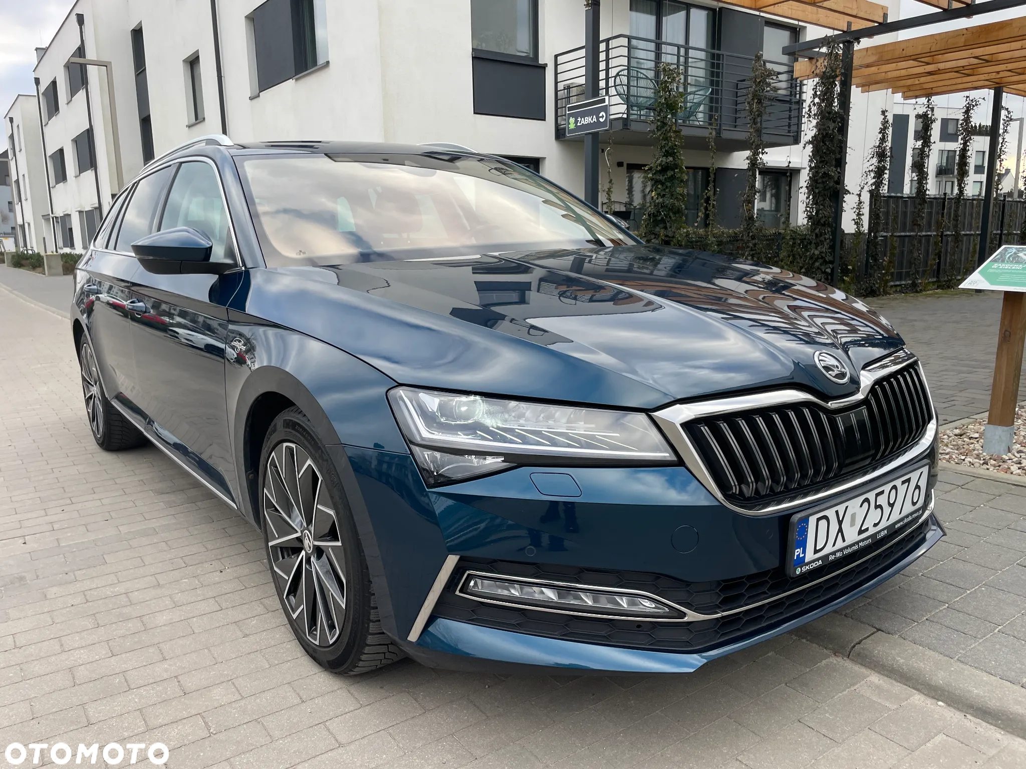 Skoda Superb 2.0 TDI 4x4 L&K DSG - 10
