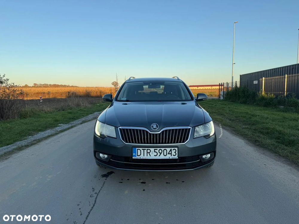 Skoda Superb 2.0 TDI 4x4 Ambition - 11