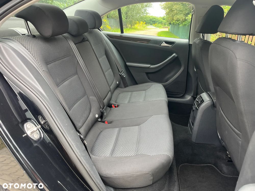 Volkswagen Jetta 2.0 TDI DPF BMT Comfortline - 18