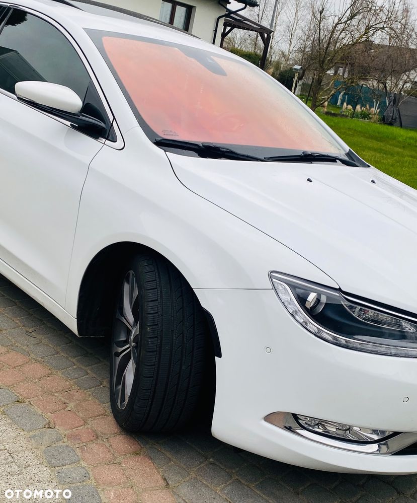 Chrysler 200 - 5
