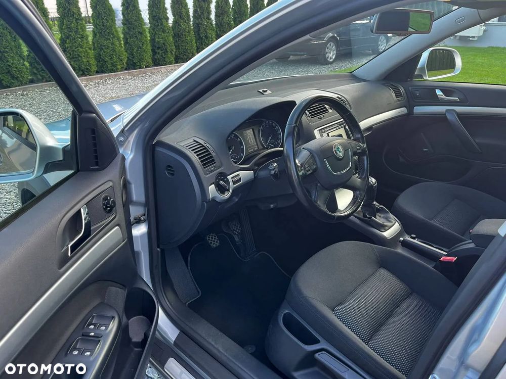 Skoda Octavia Combi 1.8 TSI 4x4 Scout - 10