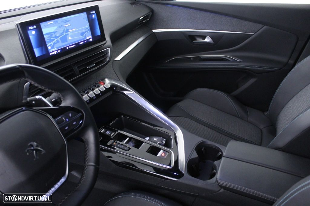 Peugeot 3008 1.5 BlueHDi Allure Pack EAT8 - 33