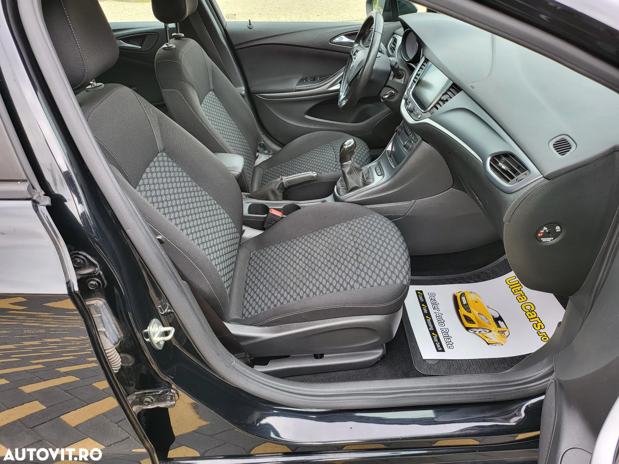Opel Astra 1.6 CDTI Active - 10