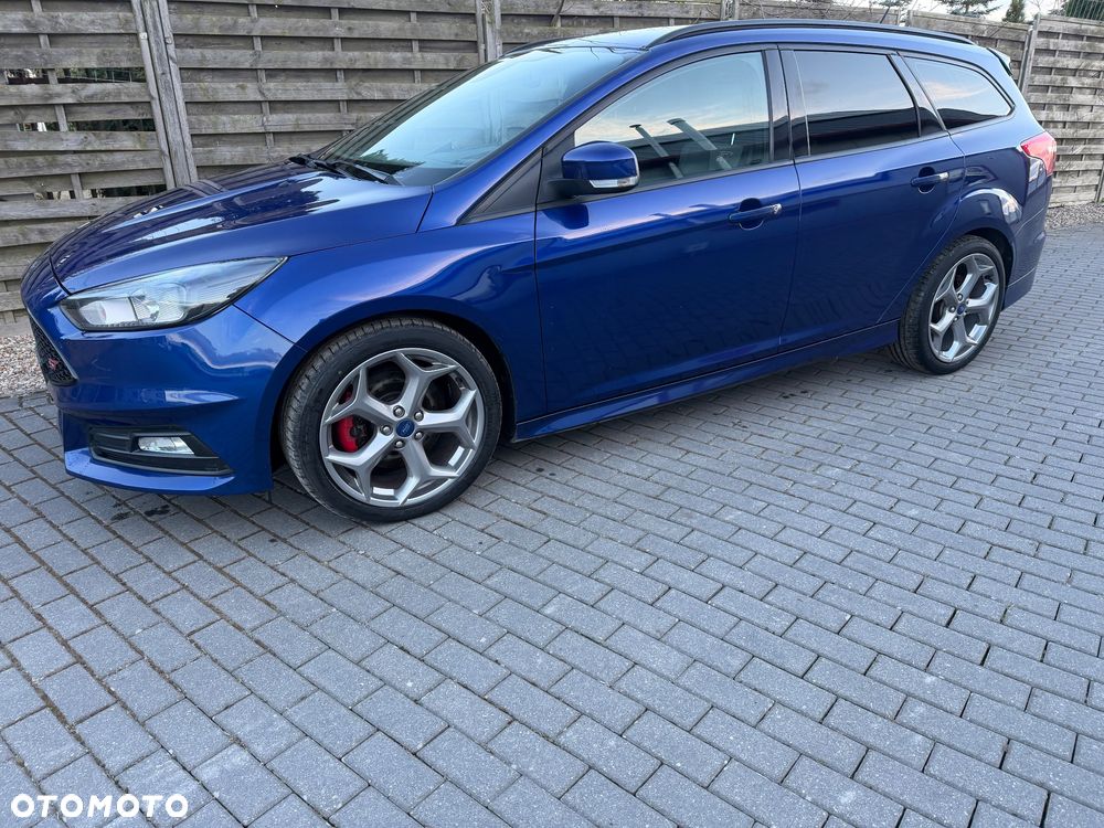 Ford Focus ST - 29