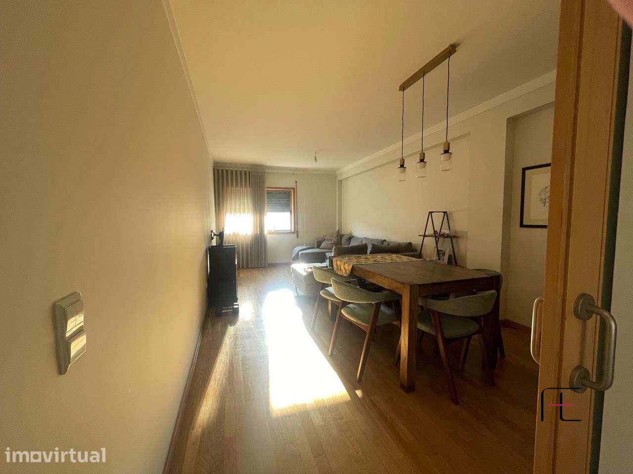 Apartamento T2 à Venda em São Mamede de Infesta | Garagem - Grande imagem: 4/23