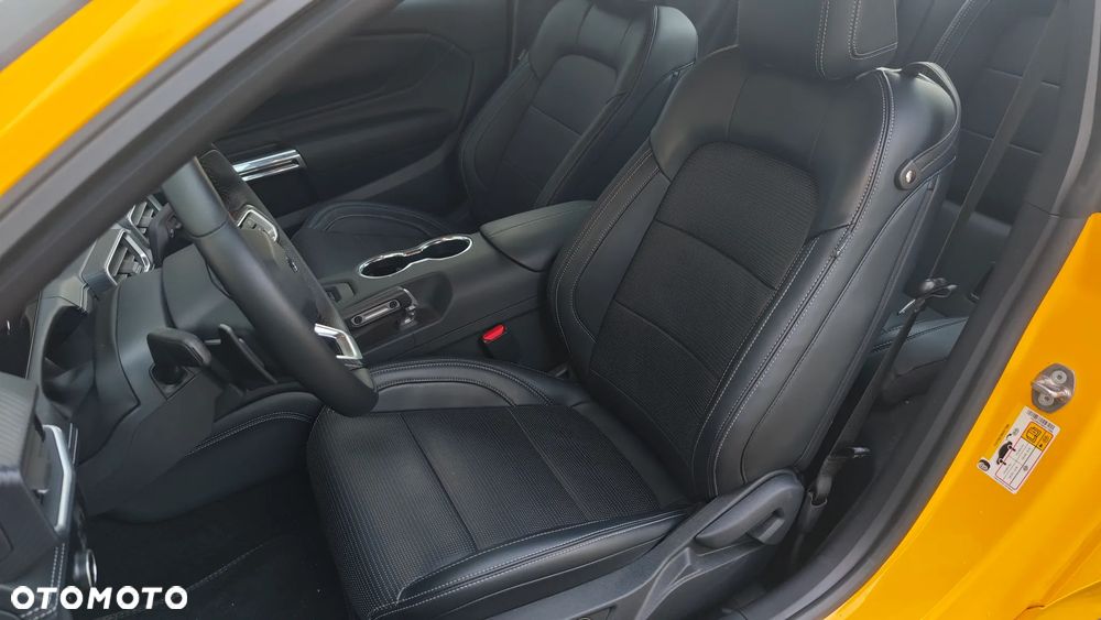 Ford Mustang - 11