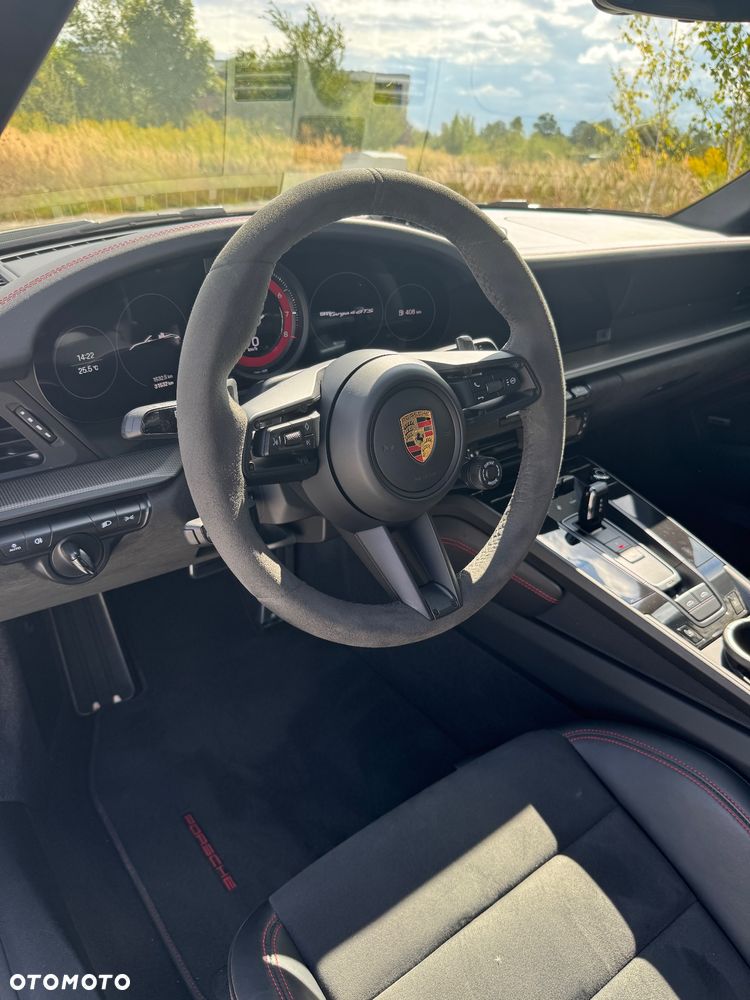 Porsche 911 Targa 4 GTS - 3