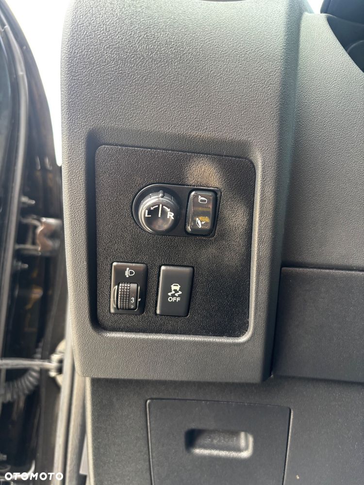 Nissan Qashqai+2 2.0 Tekna - 26