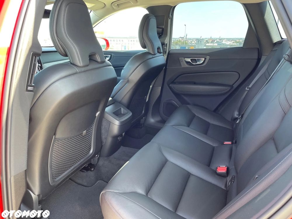 Volvo XC 60 B4 B Inscription - 27
