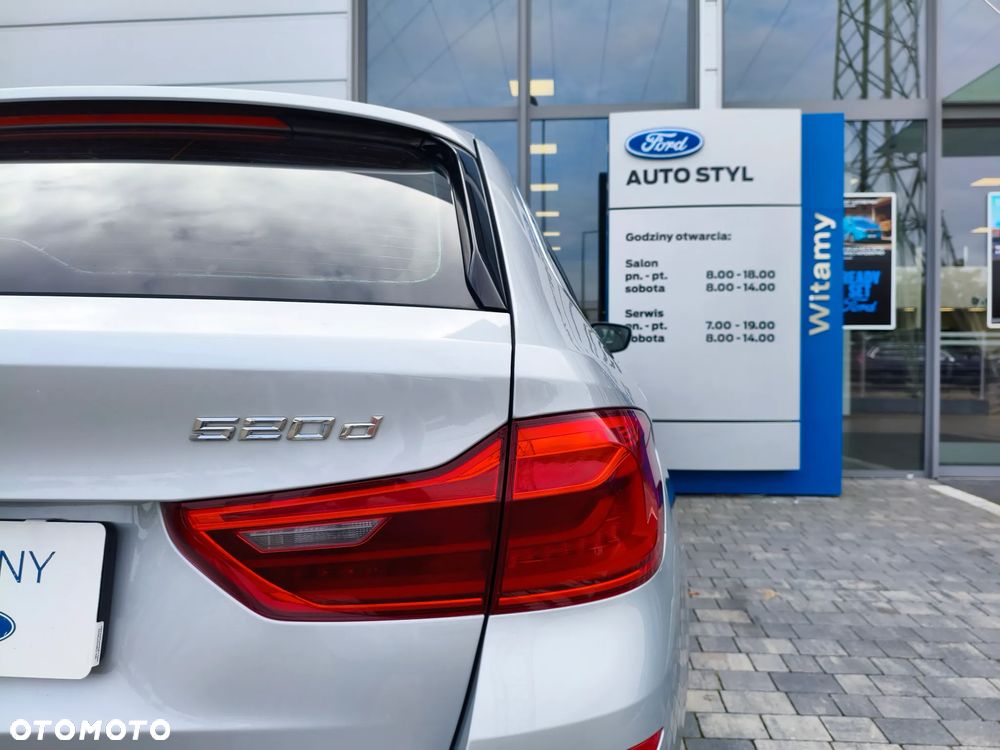 BMW Seria 5 520d Luxury Line - 34