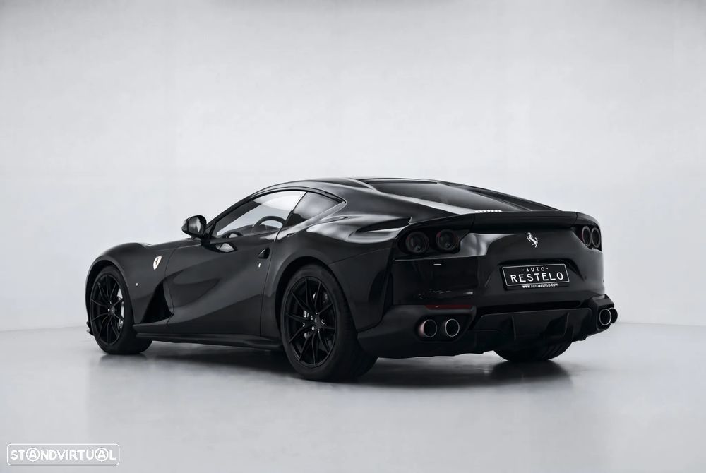 Ferrari 812 Superfast 6.5 V12 - 4