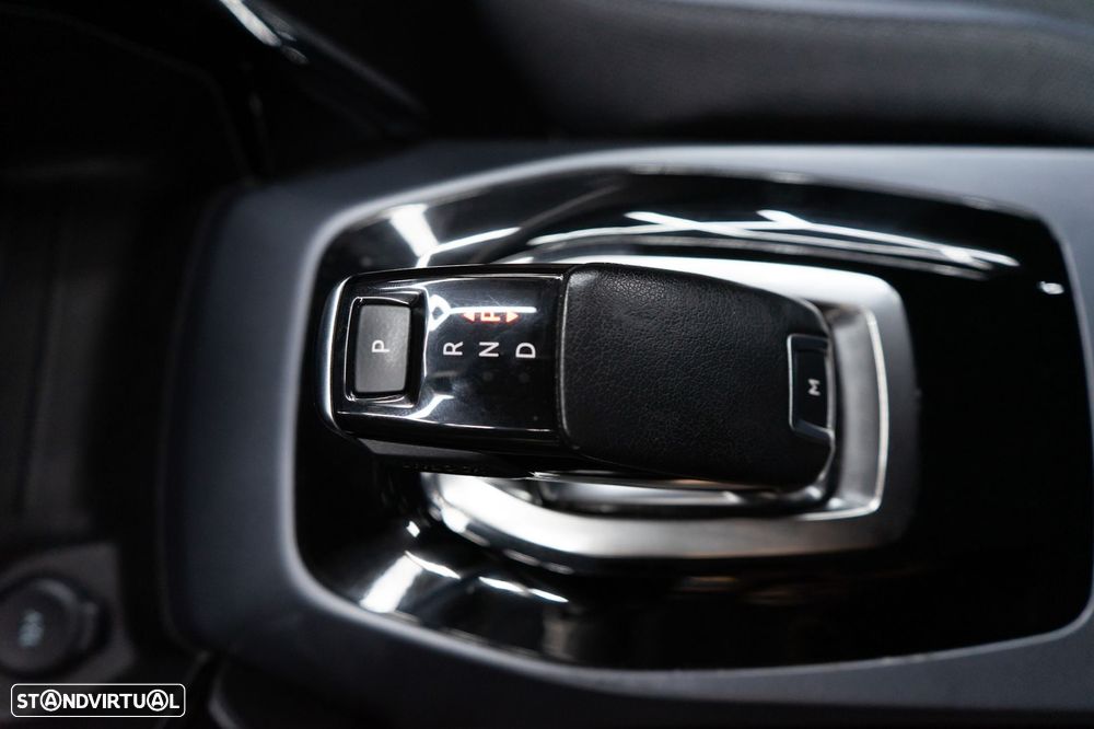 Peugeot 2008 1.2 PureTech Allure Pack EAT8 - 22