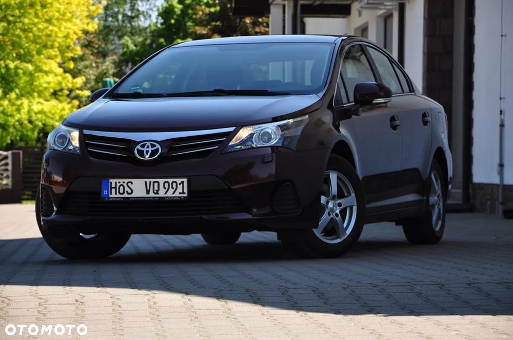 Toyota Avensis 1.6 Active - 6