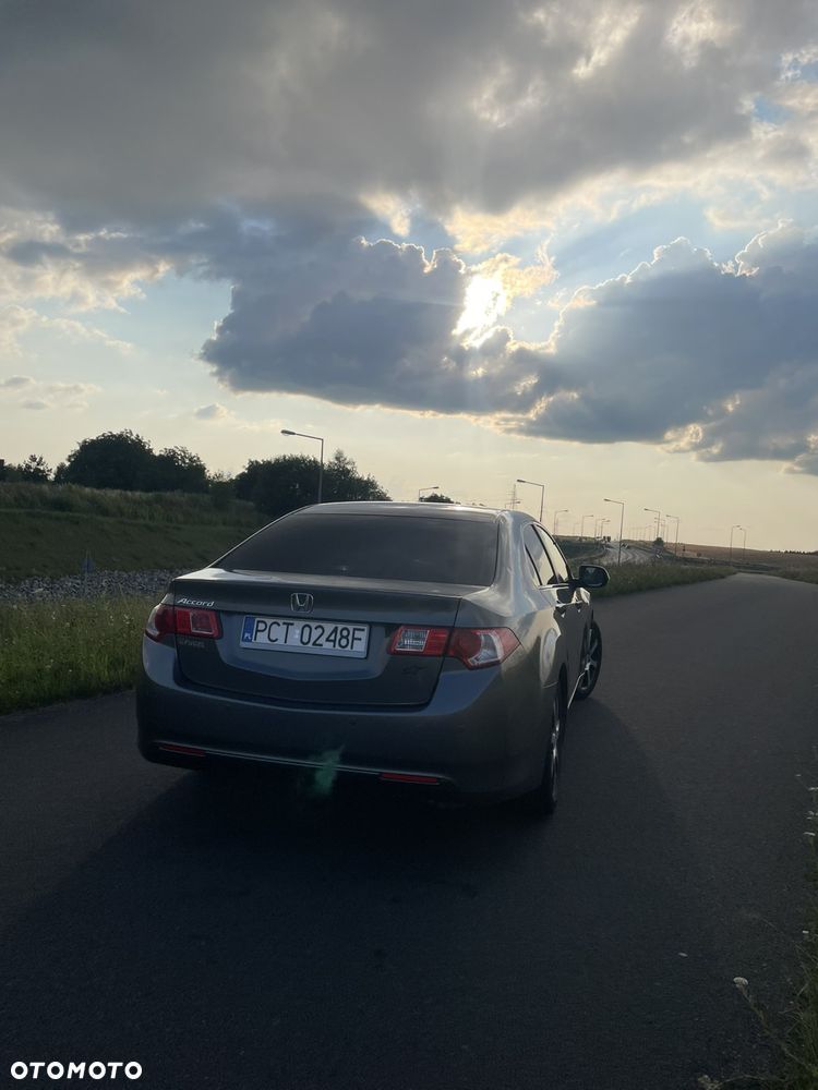 Honda Accord 2.2d Elegance - 8