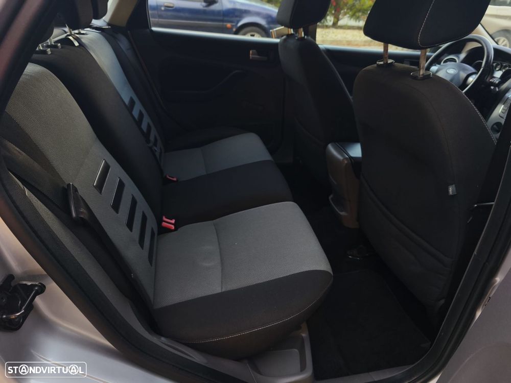 Ford Focus 1.6 TDCi Trend - 24