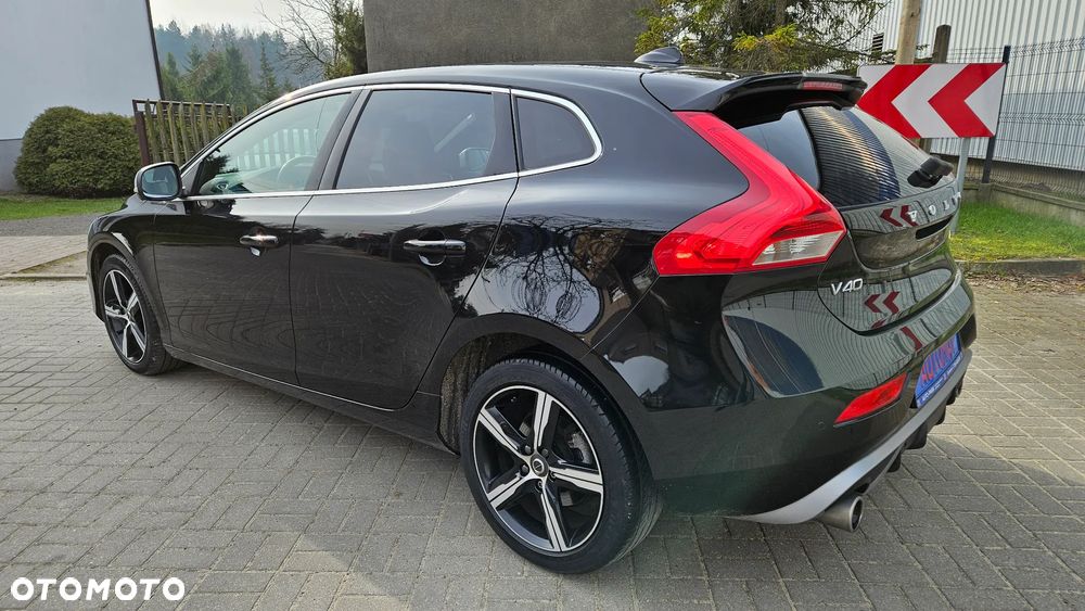Volvo V40 T3 Drive-E R-Design Momentum - 12