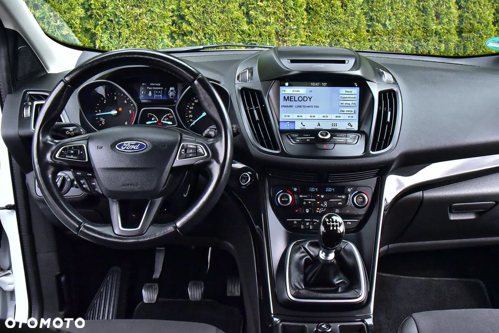 Ford Kuga 2.0 TDCi 4x4 Titanium - 24