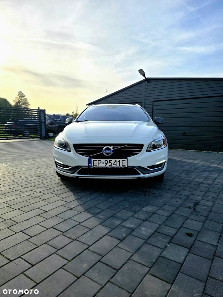 Volvo V60 T6 AWD Summum - 2