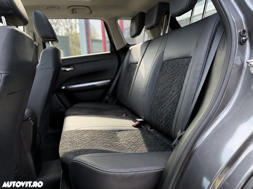 Suzuki Vitara 1.4 Boosterjet 6MT AllGrip MHEV Luxus - 16