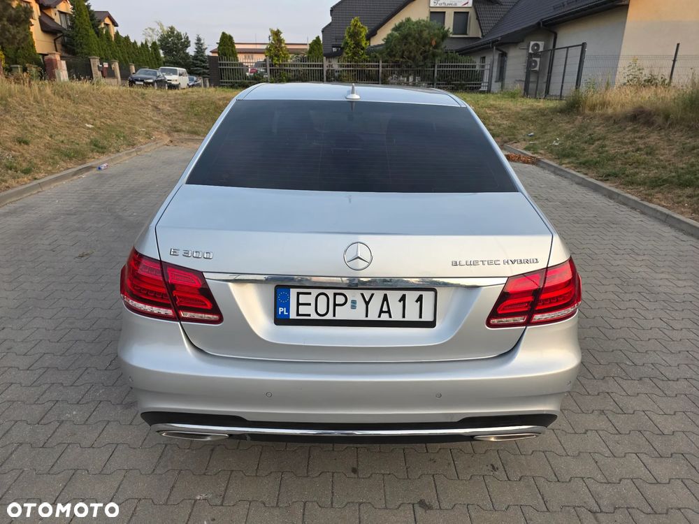 Mercedes-Benz Klasa E 300 BlueTec Hybrid - 12