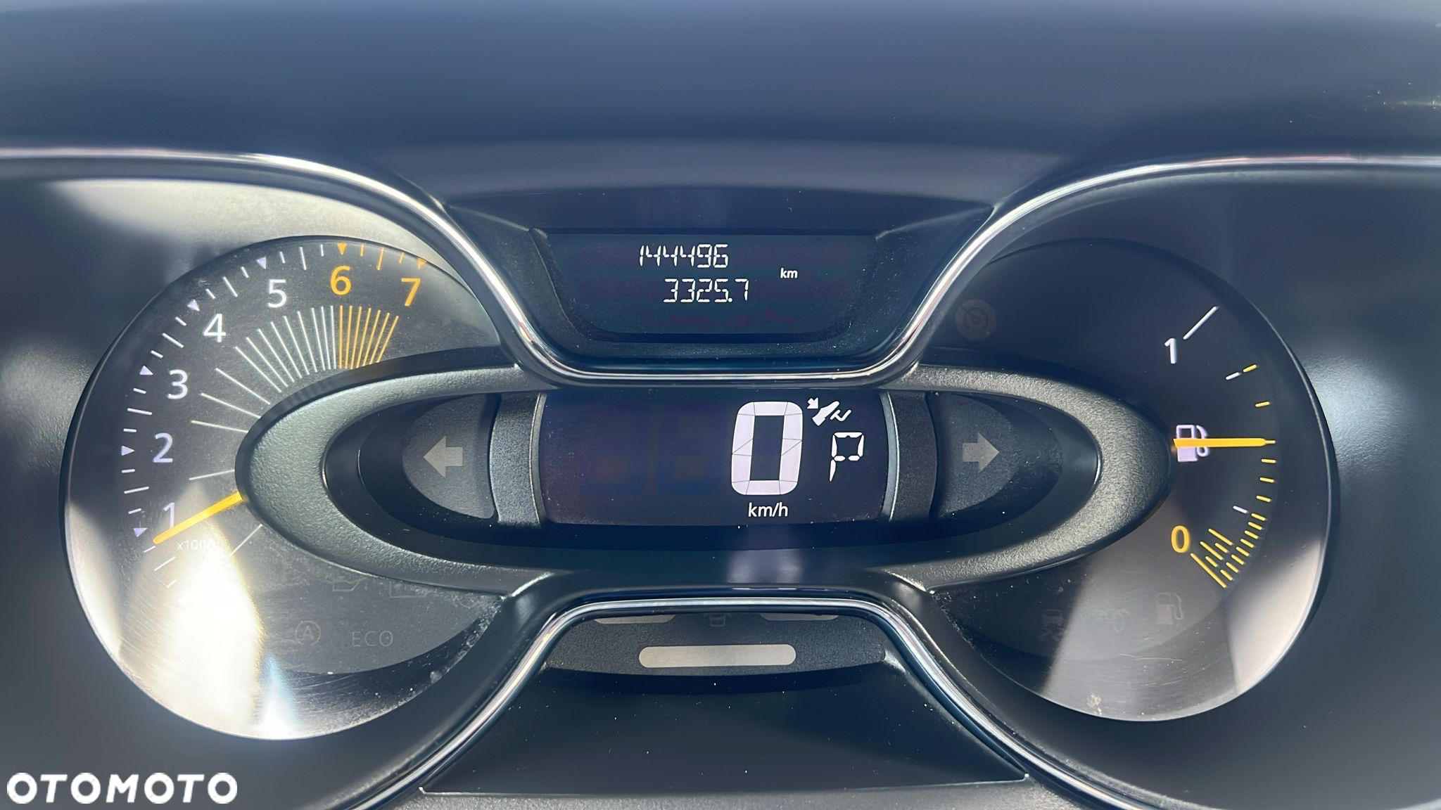 Renault Captur - 23