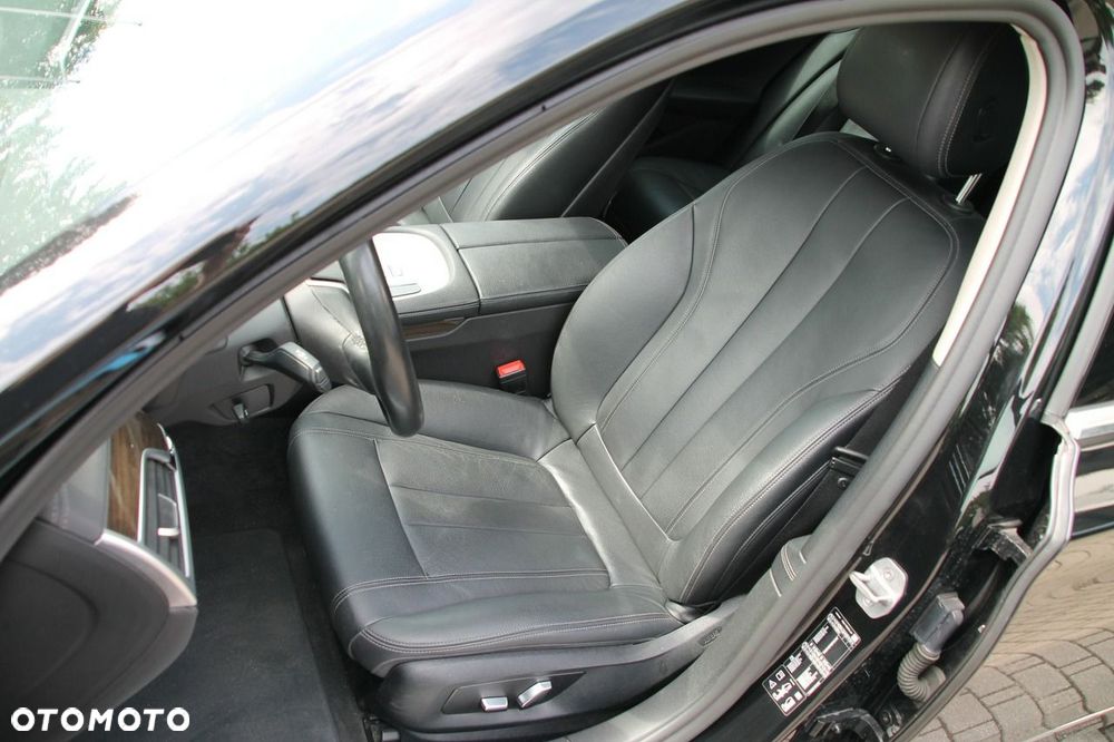 BMW Seria 7 730d xDrive sport - 18