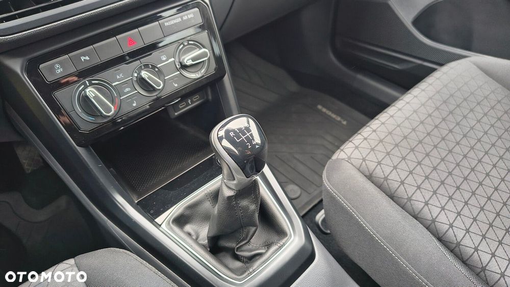 Volkswagen T-Cross - 30