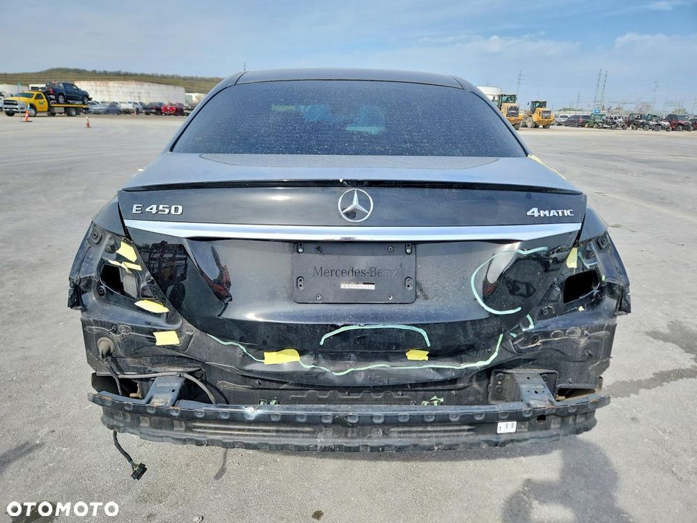 Mercedes-Benz Klasa E 450 4Matic 9G-TRONIC - 7