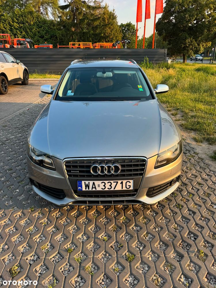 Audi A4 Avant 2010 photo 2