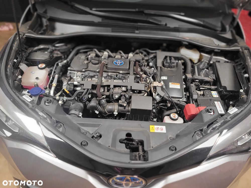 Toyota C-HR 1.8 Hybrid Premium - 17