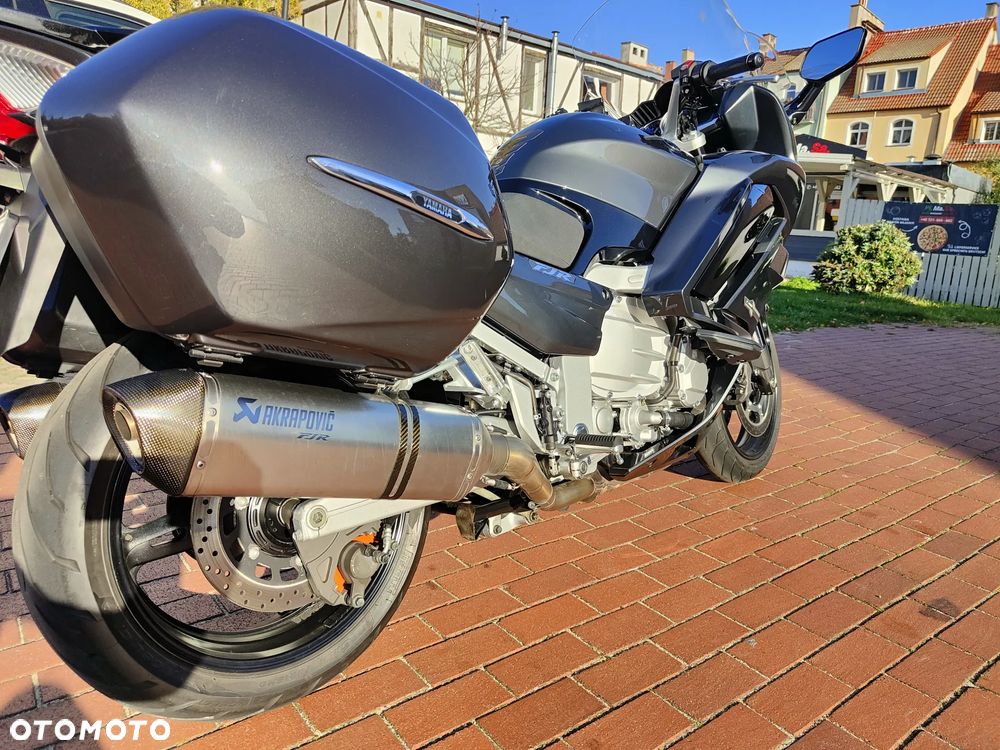 Yamaha FJR - 4