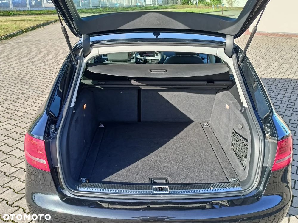 Audi A4 Avant 2.0 TDI Limited Edition - 20