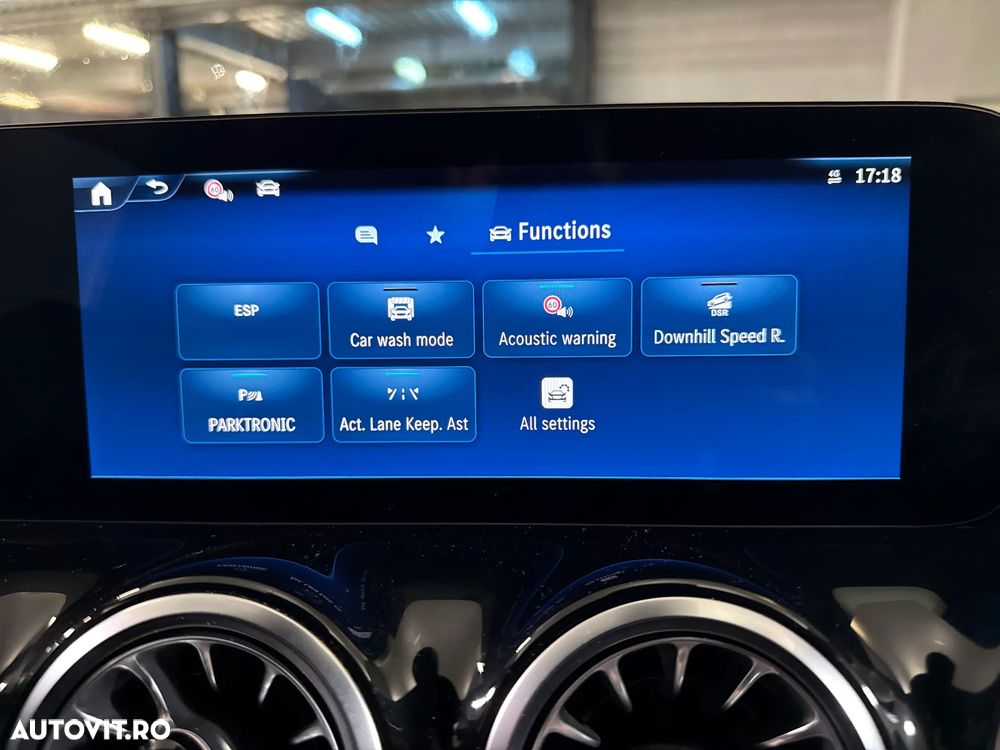 Mercedes-Benz GLA - 20