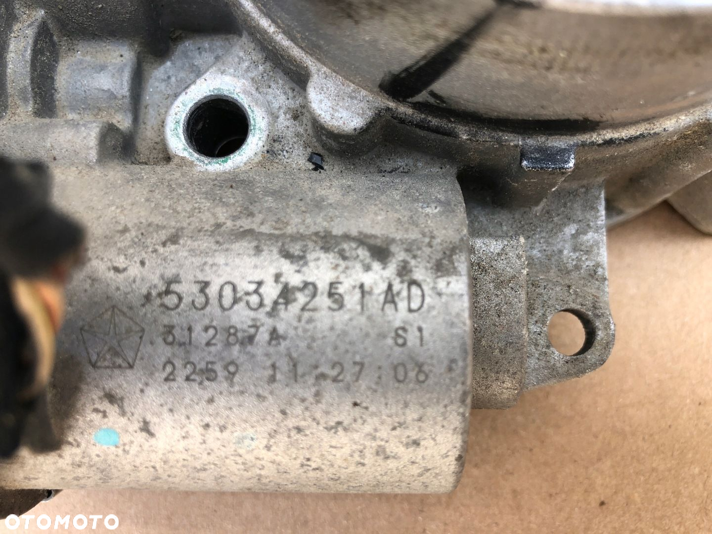 DODGE RAM 1500 V 19 2019-2024 5.7 HEMI PRZEPUSTNICA 53034251AD - 2