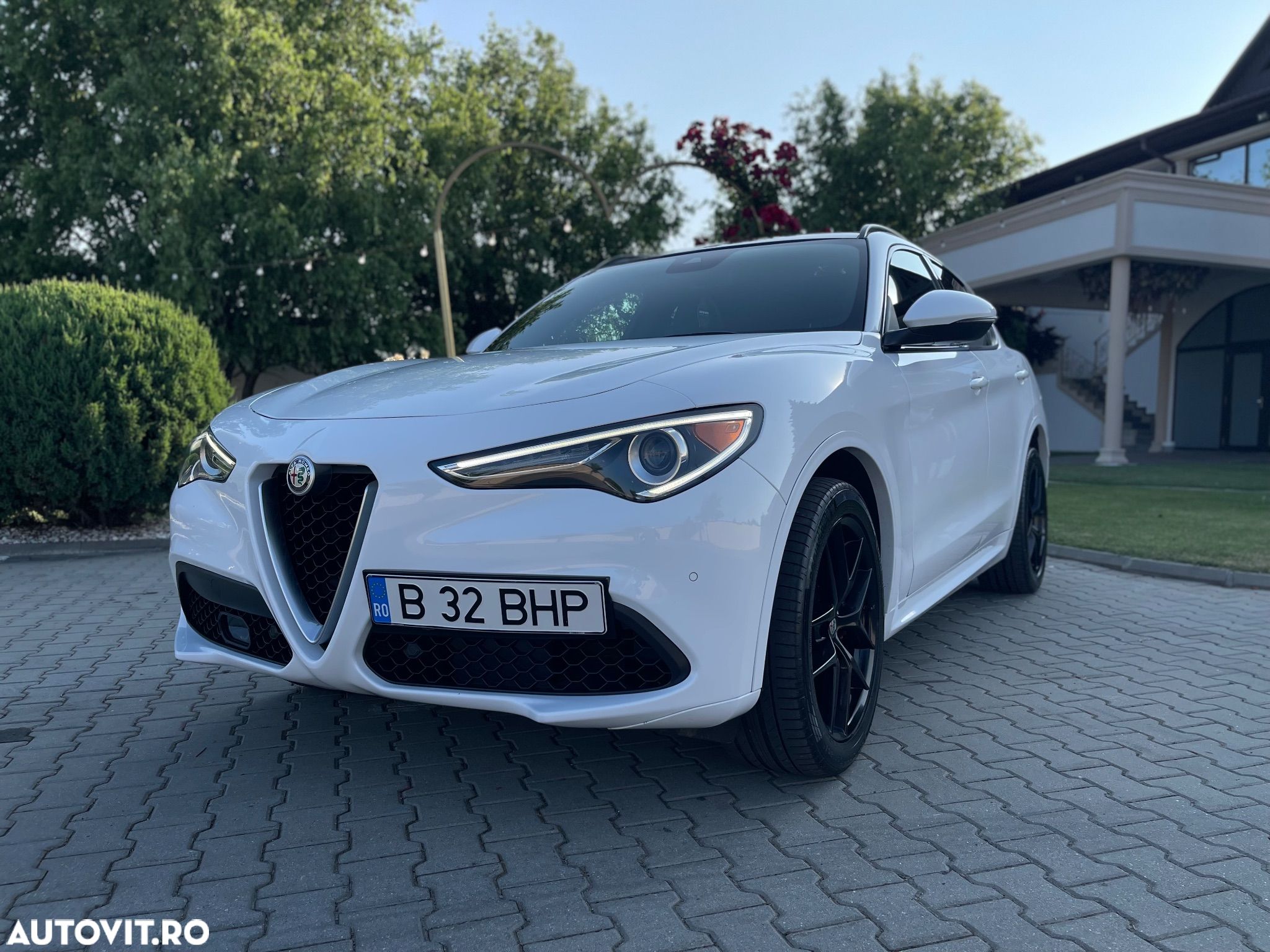 Alfa Romeo Stelvio 2.0 Turbo 16V AT8-Q4 Veloce - 1