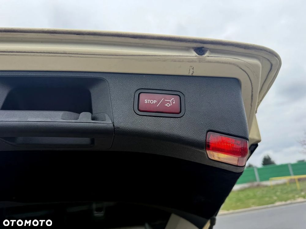 Mercedes-Benz Klasa E - 15