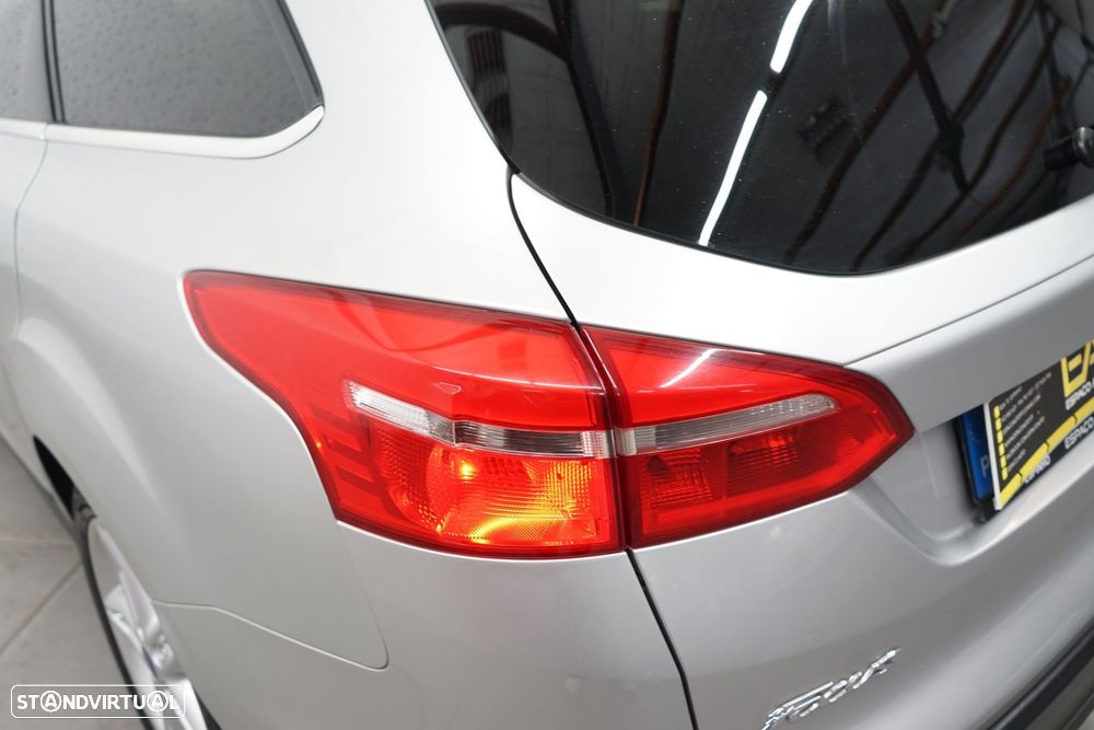 Ford Focus SW 1.0 EcoBoost Business - 14