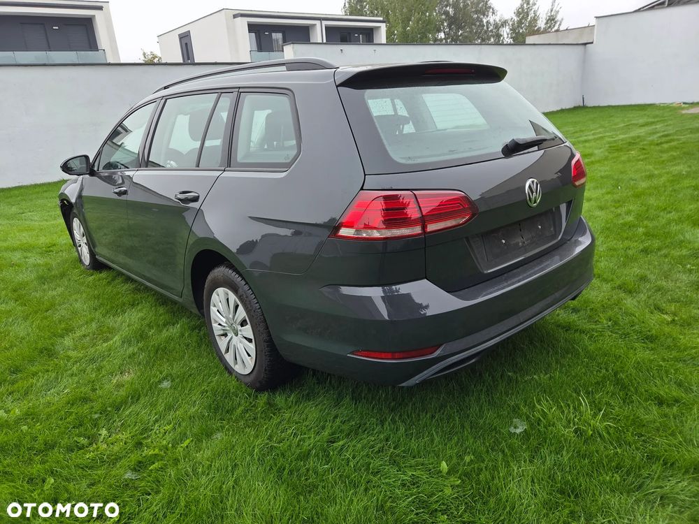 Volkswagen Golf - 4