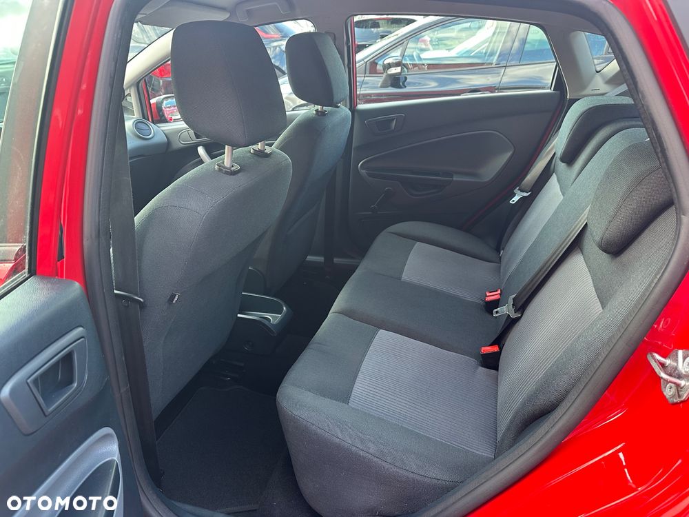Ford Fiesta 1.4 Autom Trend - 19