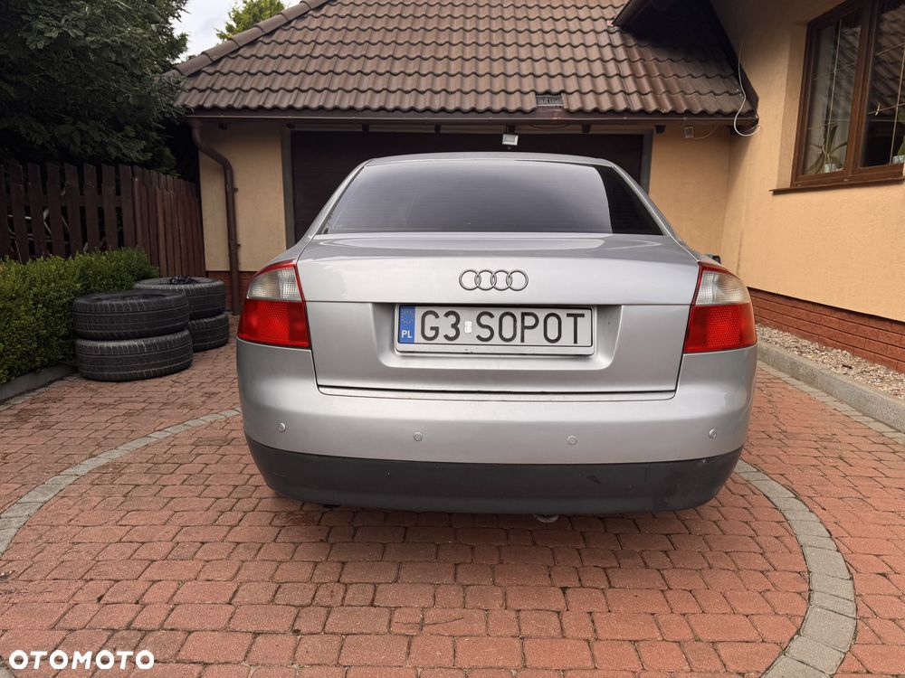 Audi A4 Limousine - 2