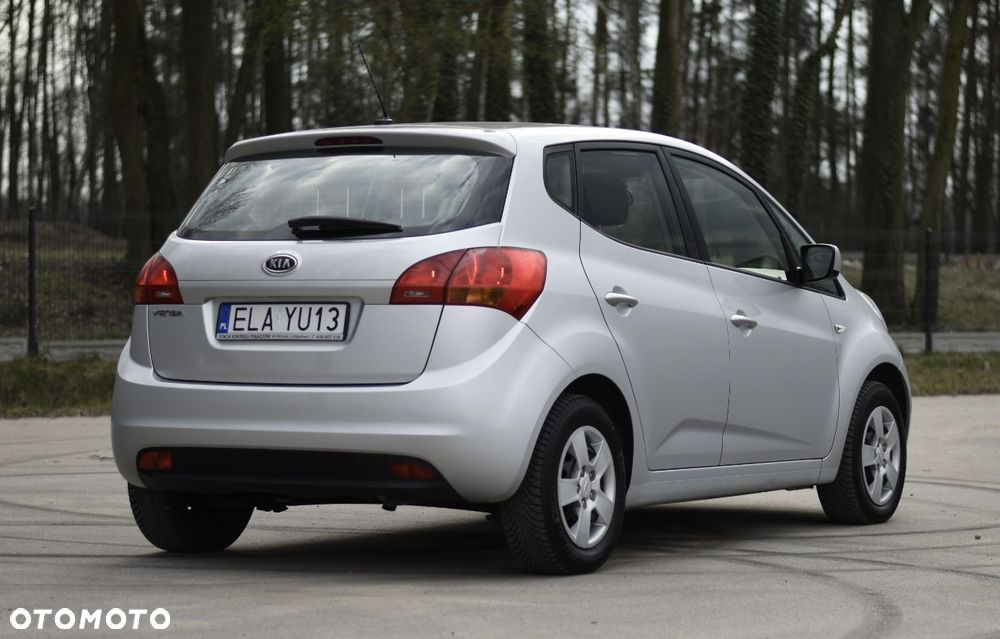 Kia Venga 1.4 L - 6