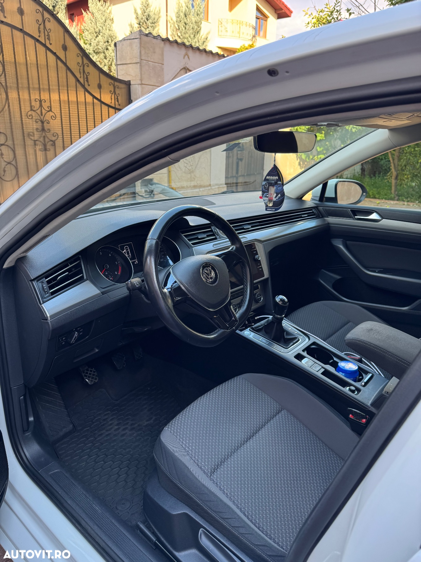 Volkswagen Passat - 5