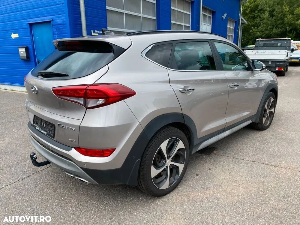 Hyundai Tucson 2.0 CRDI 4WD 6AT Luxury Pack+