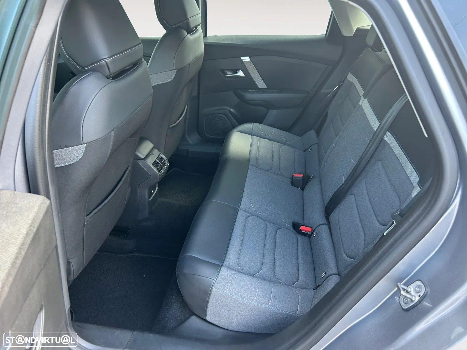 Citroën C4 1.2 PureTech Feel Pack EAT8 - 15